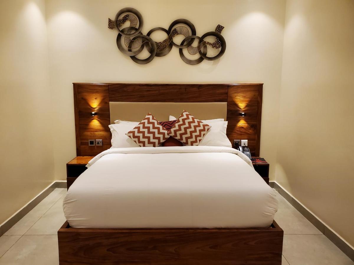 Millennium Terrace Hotel Кампала Экстерьер фото