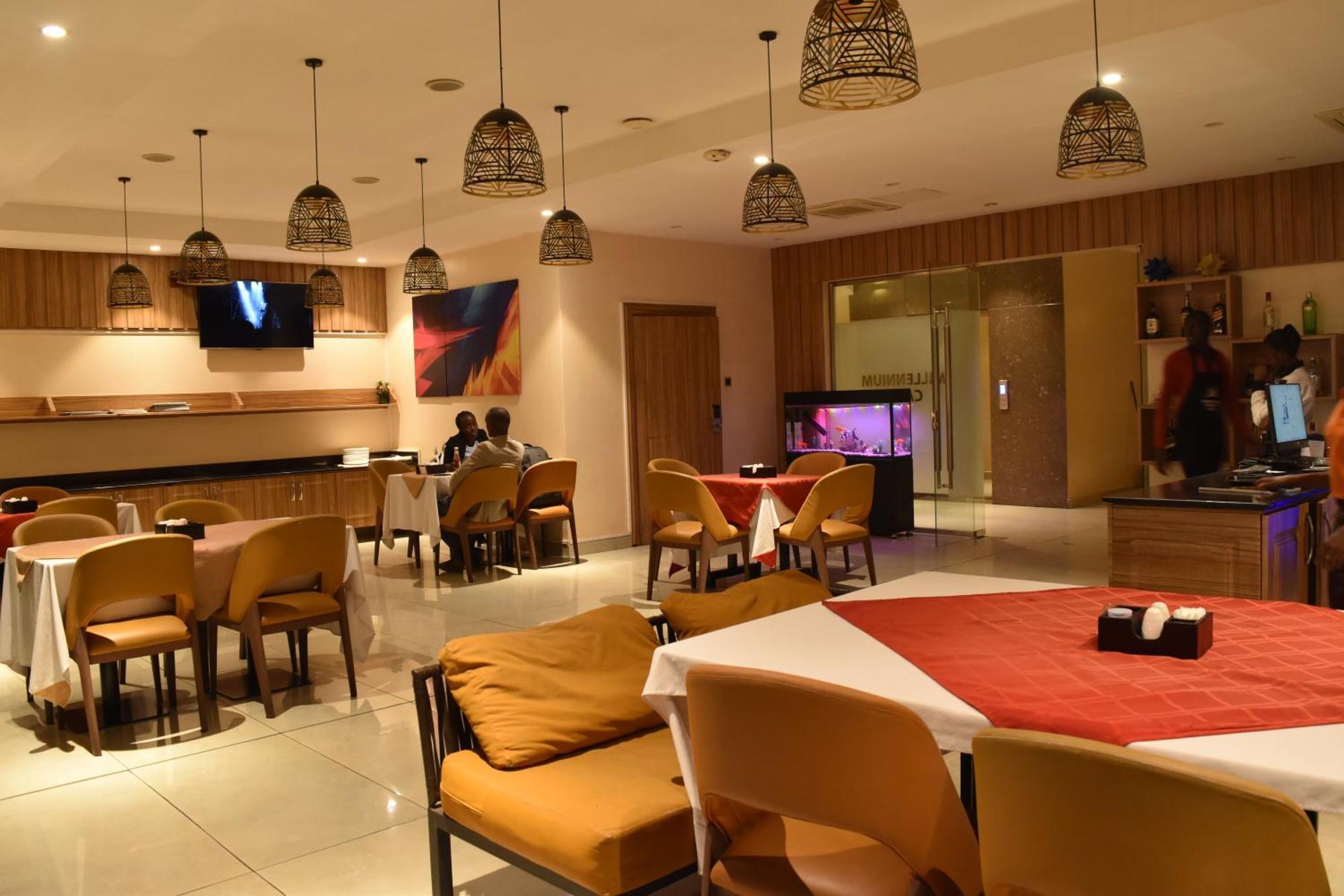 Millennium Terrace Hotel Кампала Экстерьер фото